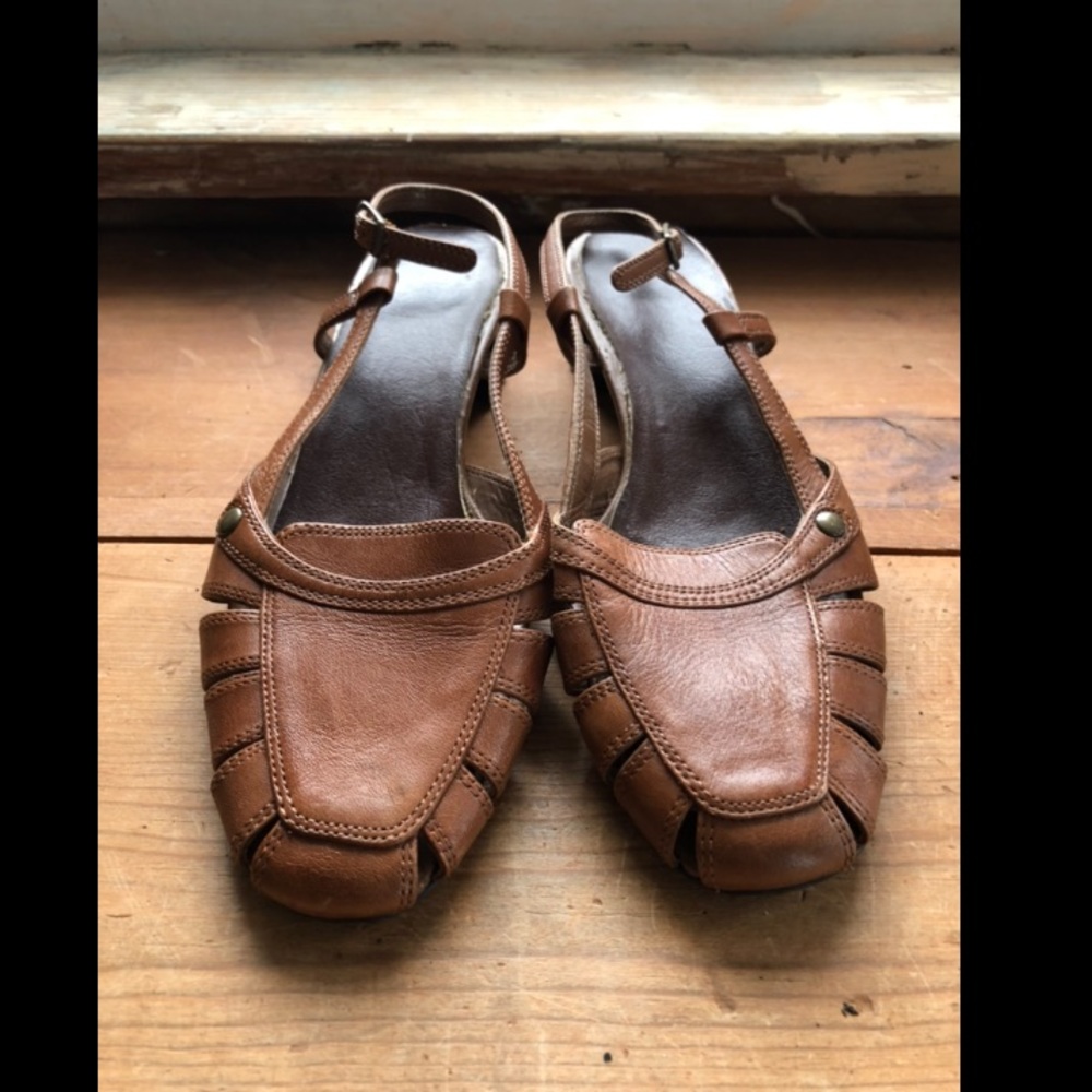 Lifestride Brown Strappy leather Sandals Womens US Sz 7 preowned Great Condition